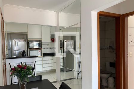 Sala de apartamento para alugar com 2 quartos, 62m² em Vila Tupi, Praia Grande