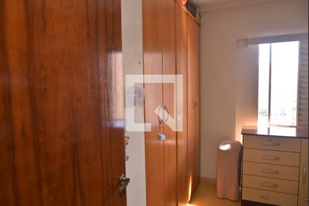 Quarto 2 de apartamento à venda com 2 quartos, 60m² em Vila Alzira, Santo André