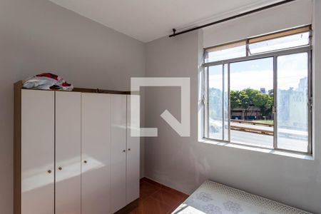 Quarto 2 de apartamento para alugar com 2 quartos, 74m² em Funcionários, Belo Horizonte