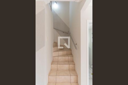 Escada de casa de condomínio à venda com 3 quartos, 80m² em Parque Beatriz, Campinas