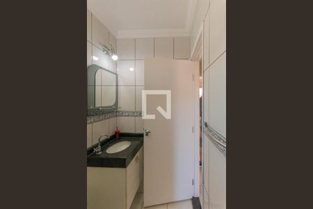 Casa de condomínio à venda com 80m², 3 quartos e 2 vagas Casa de condomínio à venda com 80m², 3 quartos e 2 vagasBanheiro