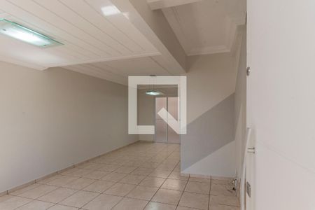 Sala de casa de condomínio para alugar com 3 quartos, 80m² em Parque Beatriz, Campinas