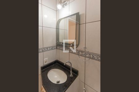 Casa de condomínio à venda com 80m², 3 quartos e 2 vagas Casa de condomínio à venda com 80m², 3 quartos e 2 vagasBanheiro da Suíte