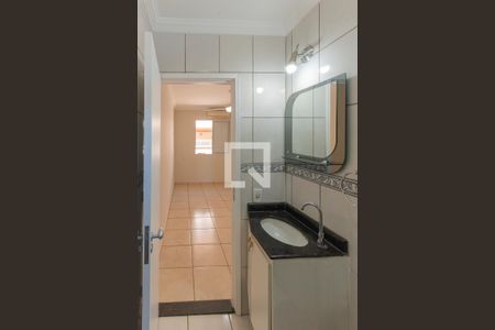 Casa de condomínio à venda com 80m², 3 quartos e 2 vagas Casa de condomínio à venda com 80m², 3 quartos e 2 vagasBanheiro da Suíte