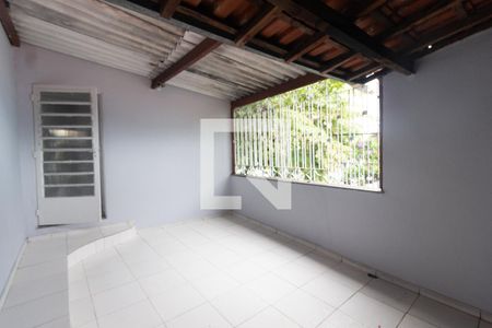 Casa para alugar com 200m², 3 quartos e 3 vagasÁrea de serviço