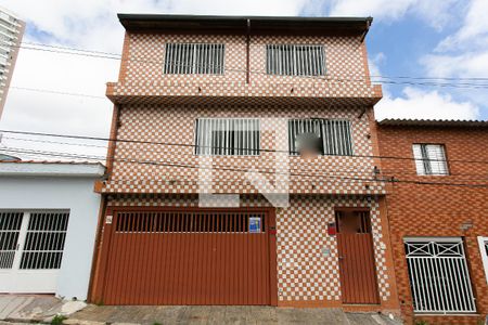 Casa à venda com 405m², 5 quartos e 2 vagasFachada