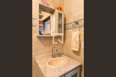 Casa à venda com 405m², 5 quartos e 2 vagasCasa 1 - Banheiro Social