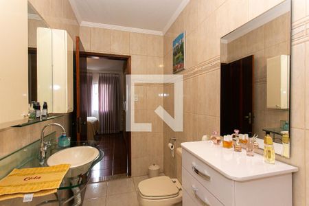 Casa à venda com 405m², 5 quartos e 2 vagasCasa 1 - Banheiro da Suíte