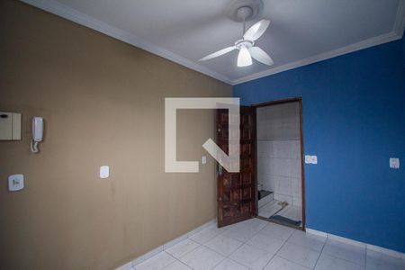 Sala de casa para alugar com 2 quartos, 150m² em Limoeiro, São Paulo