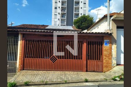 Casa à venda com 180m², 3 quartos e 2 vagasFachada