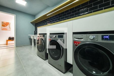 Apartamento à venda com 65m², 1 quarto e sem vagaÁrea comum