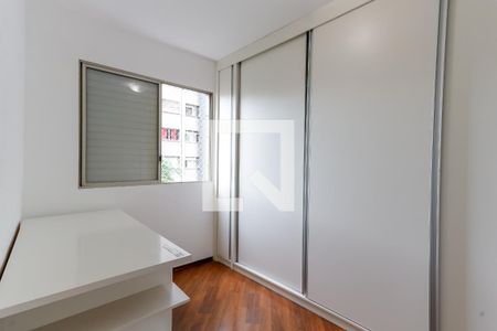 Quarto 2 de apartamento para alugar com 2 quartos, 50m² em Jardim Andarai, São Paulo