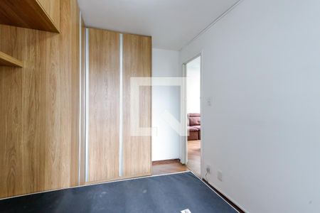 Quarto 1 de apartamento para alugar com 2 quartos, 50m² em Jardim Andarai, São Paulo