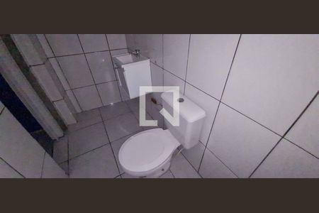 Banheiro de casa à venda com 1 quarto, 60m² em Padroeira, Osasco