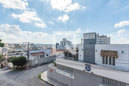 Quarto 1 de apartamento para alugar com 2 quartos, 62m² em Grajaú, Belo Horizonte