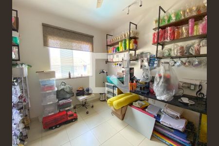 Casa à venda com 225m², 3 quartos e 3 vagasQuarto 2