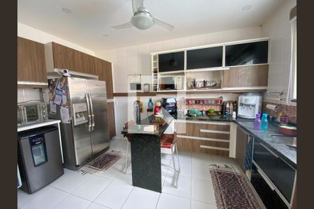 Casa à venda com 225m², 3 quartos e 3 vagasCozinha