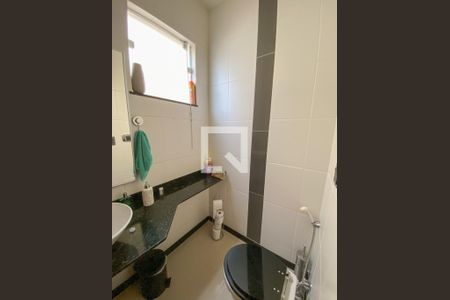 Casa à venda com 225m², 3 quartos e 3 vagasLavabo