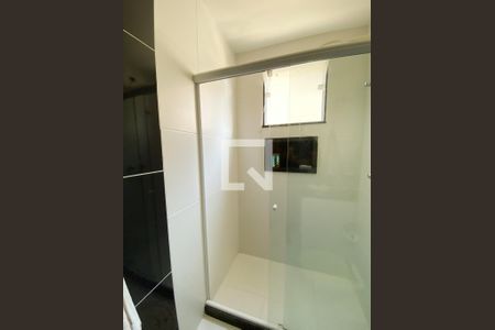 Casa à venda com 225m², 3 quartos e 3 vagasBanheiro