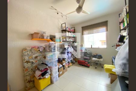 Casa à venda com 225m², 3 quartos e 3 vagasQuarto 2