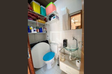 Casa à venda com 225m², 3 quartos e 3 vagasBanheiro da Área gourmet