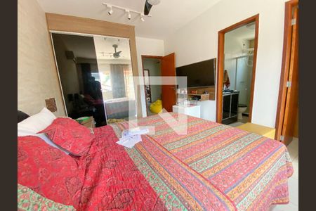 Casa à venda com 225m², 3 quartos e 3 vagasSuíte 