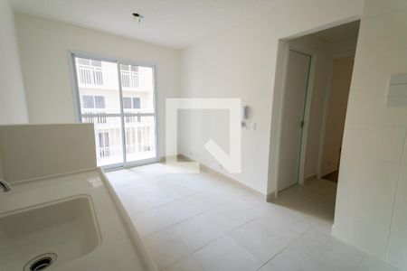 Sala/Cozinha de apartamento para alugar com 2 quartos, 35m² em Vila Ema, São Paulo