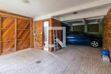 Casa à venda com 250m², 3 quartos e 2 vagas Casa à venda com 250m², 3 quartos e 2 vagasGaragem