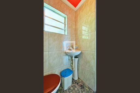 Banheiro de casa para alugar com 1 quarto, 70m² em Jardim Pinheiros, Guarulhos