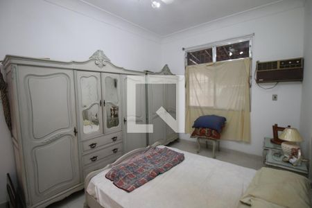 Quarto 1 de casa para alugar com 4 quartos, 180m² em Penha, Rio de Janeiro