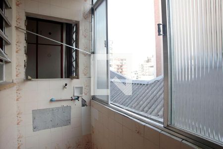 Apartamento para alugar com 82m², 3 quartos e sem vagaÁrea de Serviço + Banheiro 2 Serviço