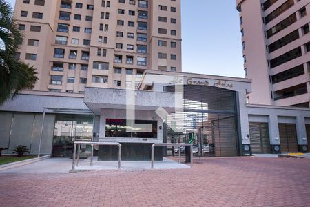 Apartamento à venda com 271m², 4 quartos e 4 vagasFachada