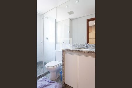 Apartamento à venda com 271m², 4 quartos e 4 vagasbanheiro suite 3