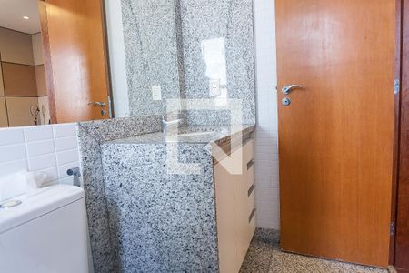 Apartamento à venda com 271m², 4 quartos e 4 vagasbanheiro suite 3