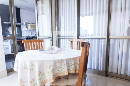 Apartamento à venda com 271m², 4 quartos e 4 vagasvaranda churrasqueira