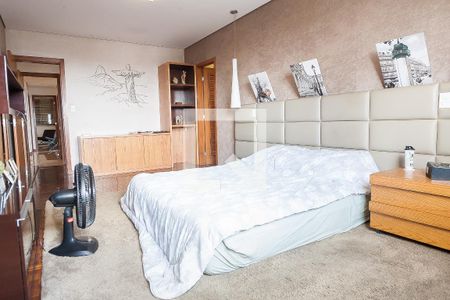 Apartamento à venda com 271m², 4 quartos e 4 vagassuite master