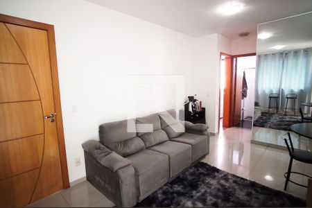 Sala de apartamento à venda com 2 quartos, 59m² em Heliópolis, Belo Horizonte