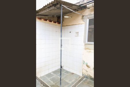 Casa de condomínio para alugar com 70m², 2 quartos e 1 vagaQuintal