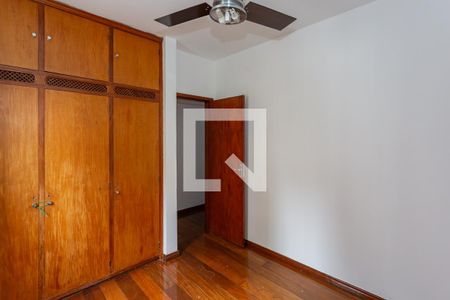Quarto 1 de apartamento para alugar com 2 quartos, 70m² em Santo Antônio, Belo Horizonte