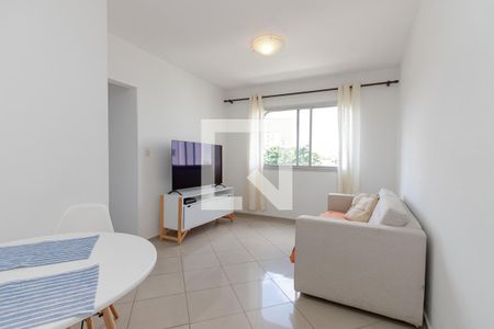 Sala de apartamento para alugar com 1 quarto, 42m² em Vila Alexandria, São Paulo