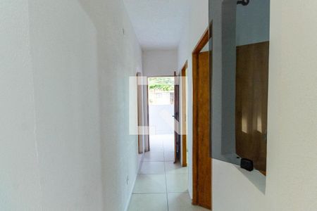 Corredor de casa para alugar com 2 quartos, 45m² em Jardim Danfer, São Paulo