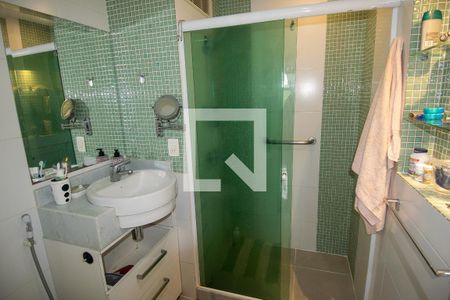 Apartamento à venda com 90m², 3 quartos e 1 vagaBanheiro da suite