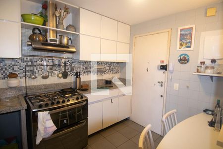 Apartamento à venda com 90m², 3 quartos e 1 vagaCozinha