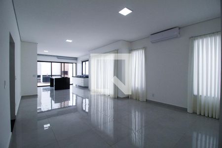 Sala de casa de condomínio para alugar com 3 quartos, 202m² em Granja Olga Ii, Sorocaba