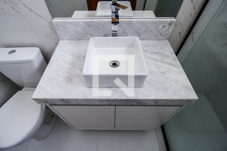 Casa de condomínio para alugar com 202m², 3 quartos e 4 vagasBanheiro da Suíte 3