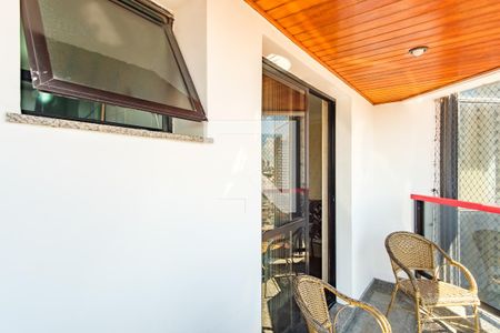 Apartamento à venda com 108m², 3 quartos e 2 vagasVaranda