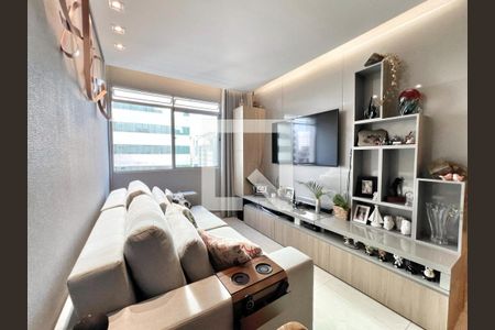 Sala de apartamento à venda com 2 quartos, 75m² em Savassi, Belo Horizonte
