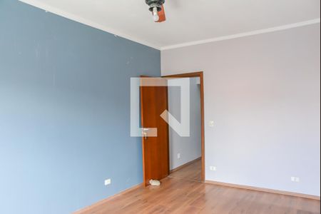 Casa à venda com 206m², 3 quartos e 4 vagas Casa à venda com 206m², 3 quartos e 4 vagasQuarto Suíte