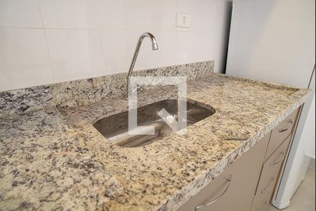 Cozinha de kitnet/studio para alugar com 1 quarto, 27m² em Bela Vista, São Paulo