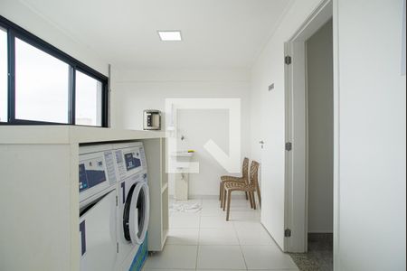 Studio para alugar com 27m², 1 quarto e sem vaga Studio para alugar com 27m², 1 quarto e sem vagaÁrea comum - Lavanderia